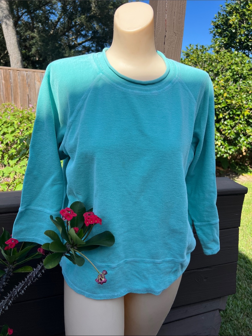 Vintage Women’s Turquoise Crewneck Sweatshirt